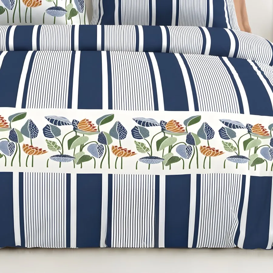 Close-up of the leaf stripe print in Navy (CA-01)