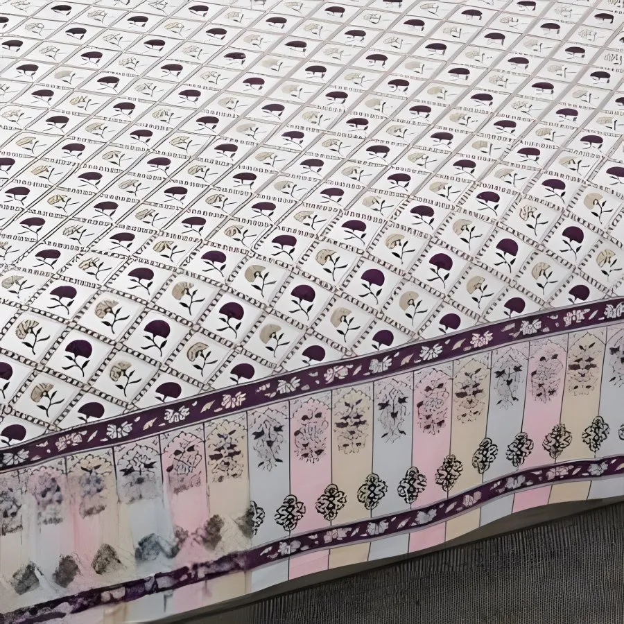 Close-up of the border buti print in Lilac (EC-14)