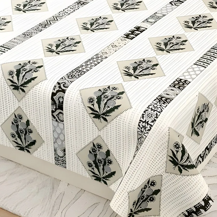 Close-up of the buta stripe print in Ivory & green (KS-07)