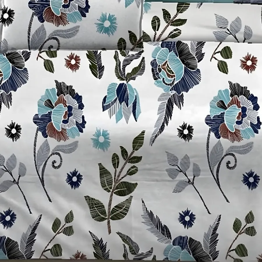 Close-up of the blue bloom print in Blue & green (LT-03)