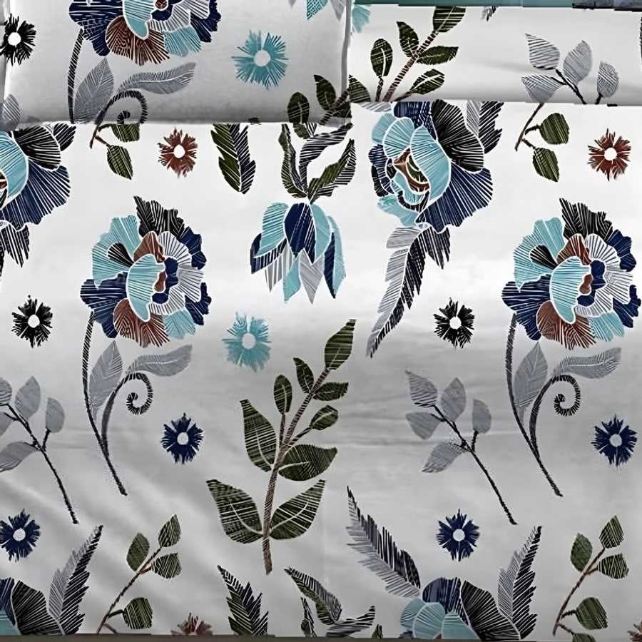 Close-up of the blue bloom print in Blue & green (LT-03)