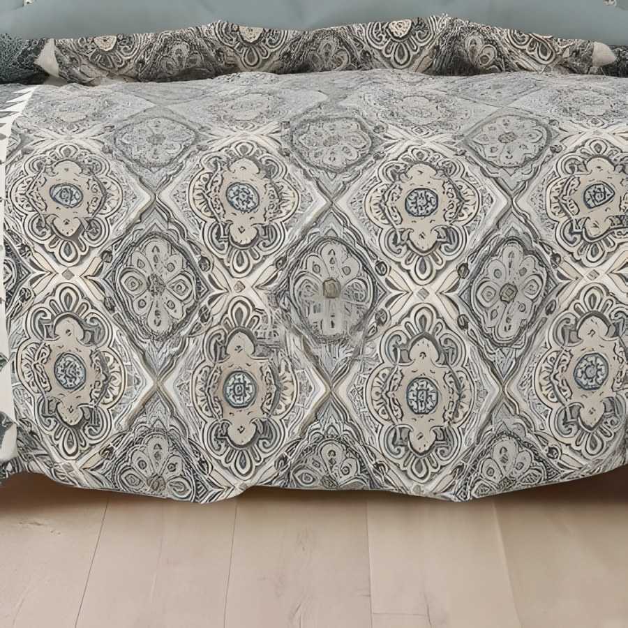 Close-up of the damask medallion print in Grey (RZ-01)