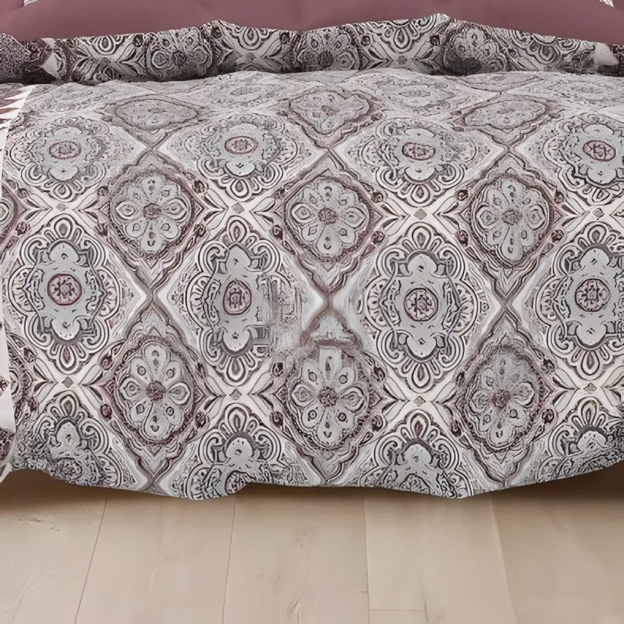 Close-up of the damask medallion print in Wine (RZ-03)