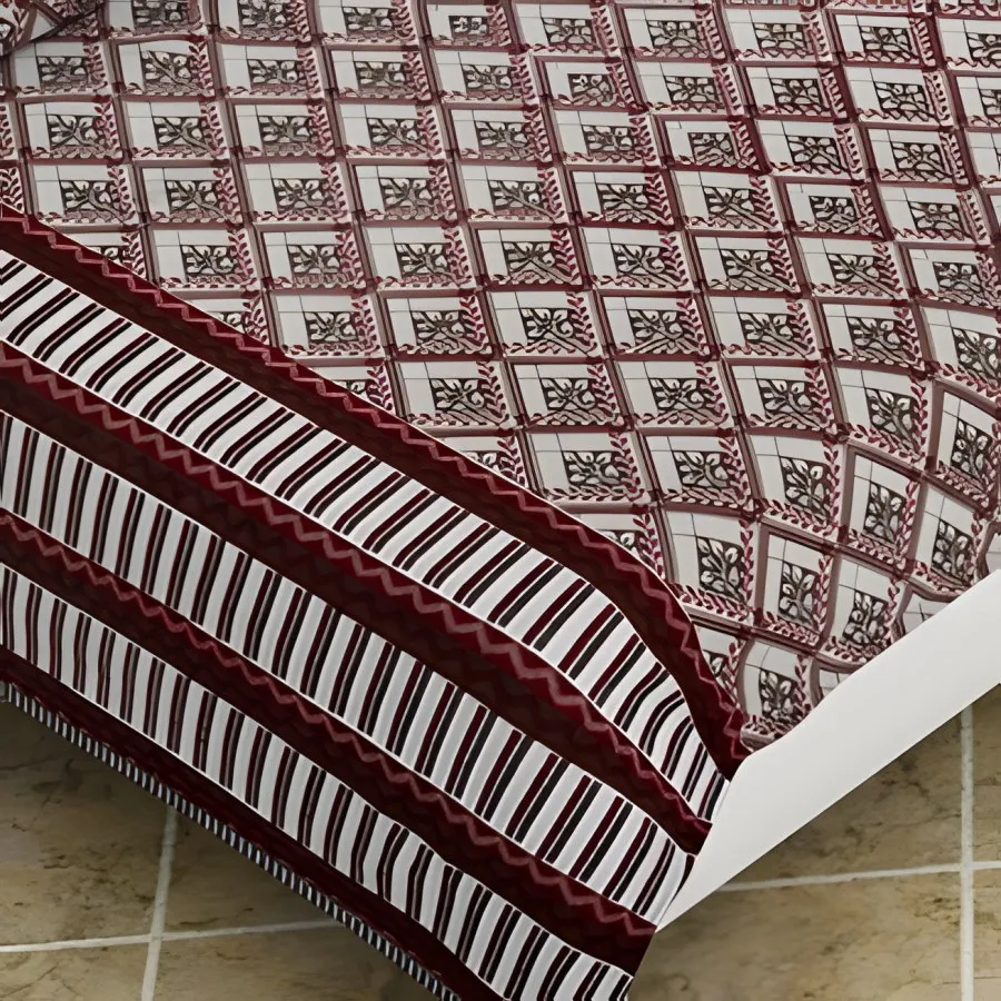 Close-up of the leaf trellis print in Maroon (RZ-13)