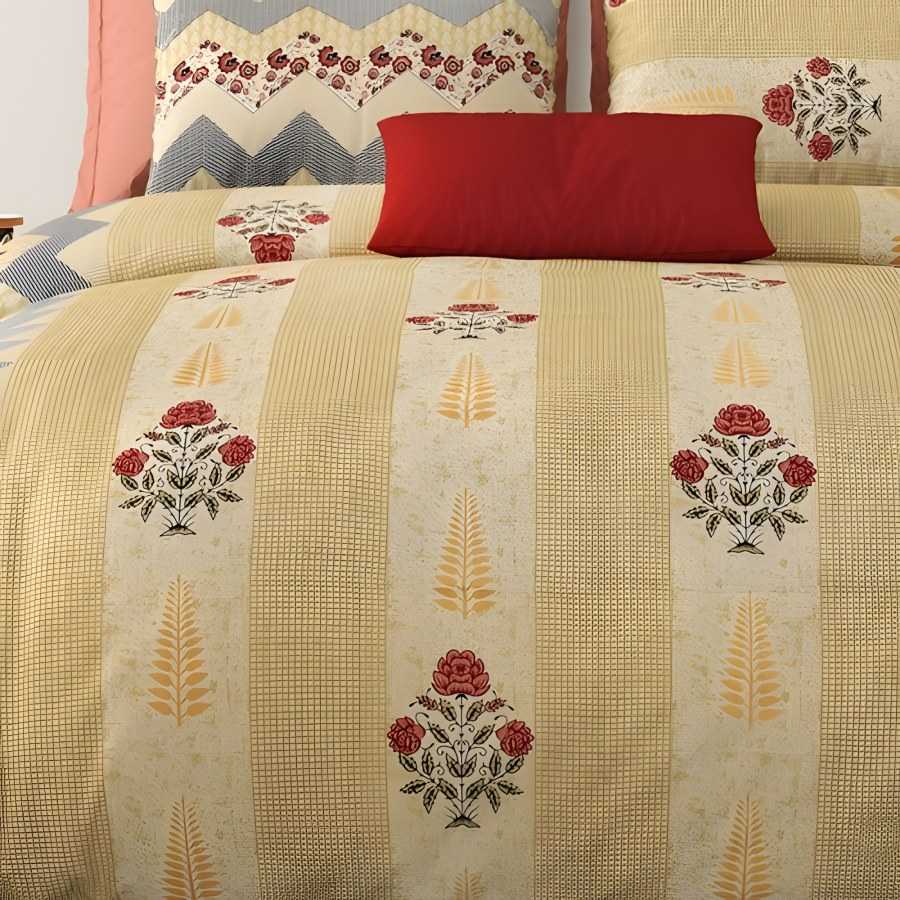 Close-up of the floral stripe print in Yellow (RZ-31)