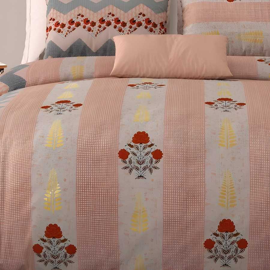 Close-up of the floral stripe print in Peach (RZ-33)
